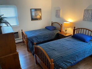 2 chambres, fer et planche à repasser, Wi-Fi gratuit