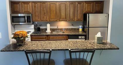 This apartment is a 2 bedroom(s), 1 bathrooms, located in Narberth, PA.