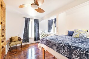 5 bedrooms, in-room safe, desk, iron/ironing board
