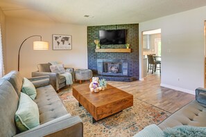 TV - Cozy High Point Vacation Rental: Near HPU Campus (High Point)
