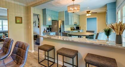 Cozy High Point Vacation Rental: Near HPU Campus
