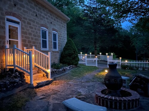 Whole House Rental - Private Cottage near Historic Hermann, Missouri