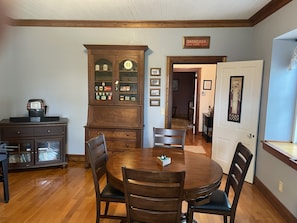 Dining - Whole House Rental - Private Cottage near Historic Hermann, Missouri (Hermann)