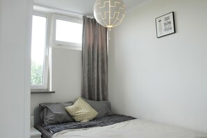 1 Schlafzimmer, Schreibtisch, Bügeleisen/Bügelbrett, kostenloses WLAN