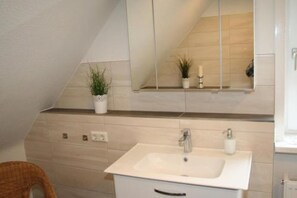 Towels, toilet paper - Ferienwohnung - im Ferienhaus "zeier" (Goslar)