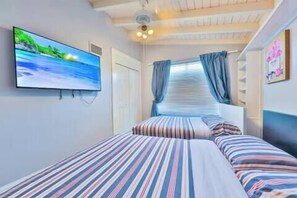 3 soveværelser, skrivebord, strygejern/strygebræt, weekendseng