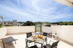 Outdoor dining - Raggio di Sole by BarbarHouse (Vieste)