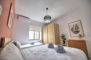 2 soverom, strykejern/-brett, wi-fi (inkludert) og sengetøy