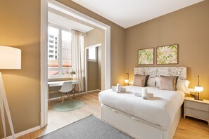 5 makuuhuonetta, silitysrauta/-lauta, ilmainen Wi-Fi, vuodevaatteet