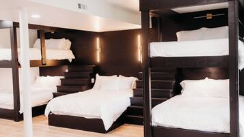 5 bedrooms, free WiFi, bed sheets