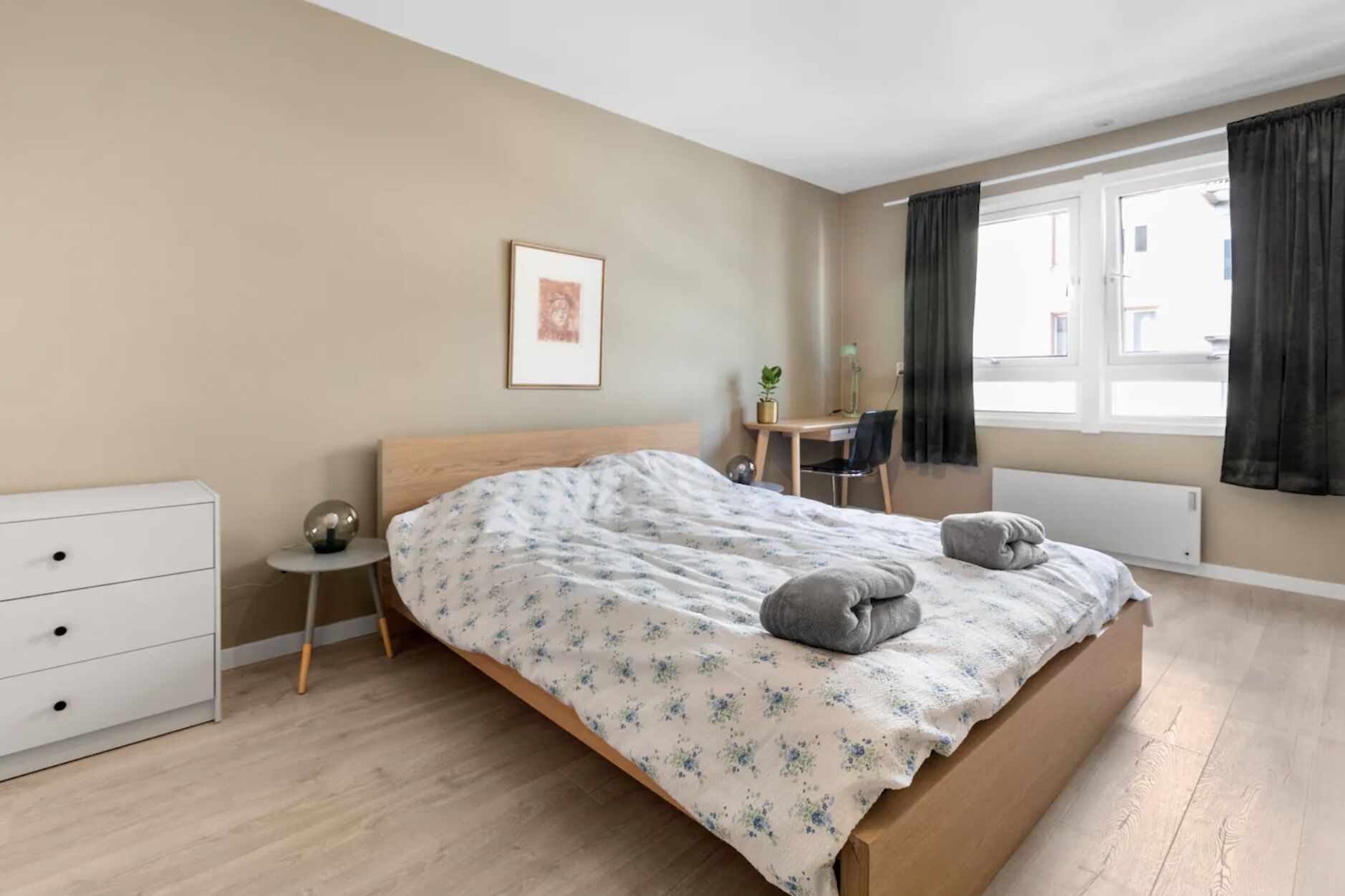 4 chambres, bureau, fer et planche à repasser, Wi-Fi gratuit