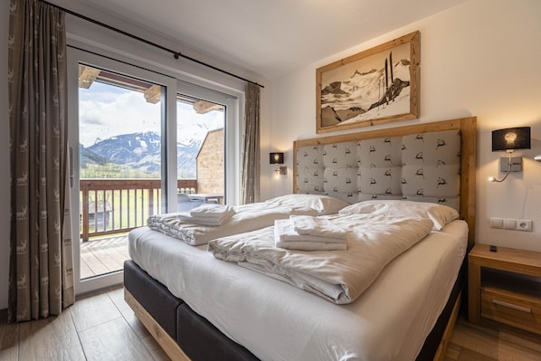 4 bedrooms, iron/ironing board, free WiFi, bed sheets - Superior chalet # 2B with sauna (Uttendorf)