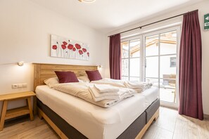 4 bedrooms, free WiFi, bed sheets