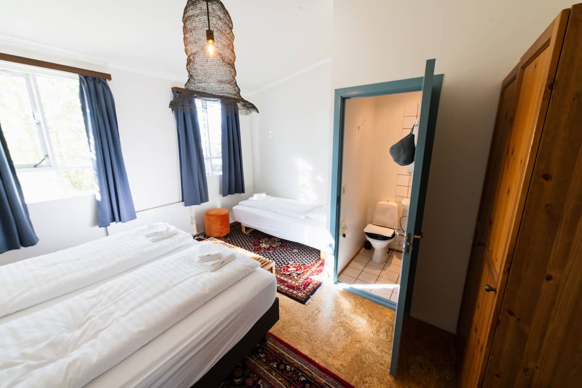 Habitación triple familiar | 1 habitación, wifi gratis y ropa de cama