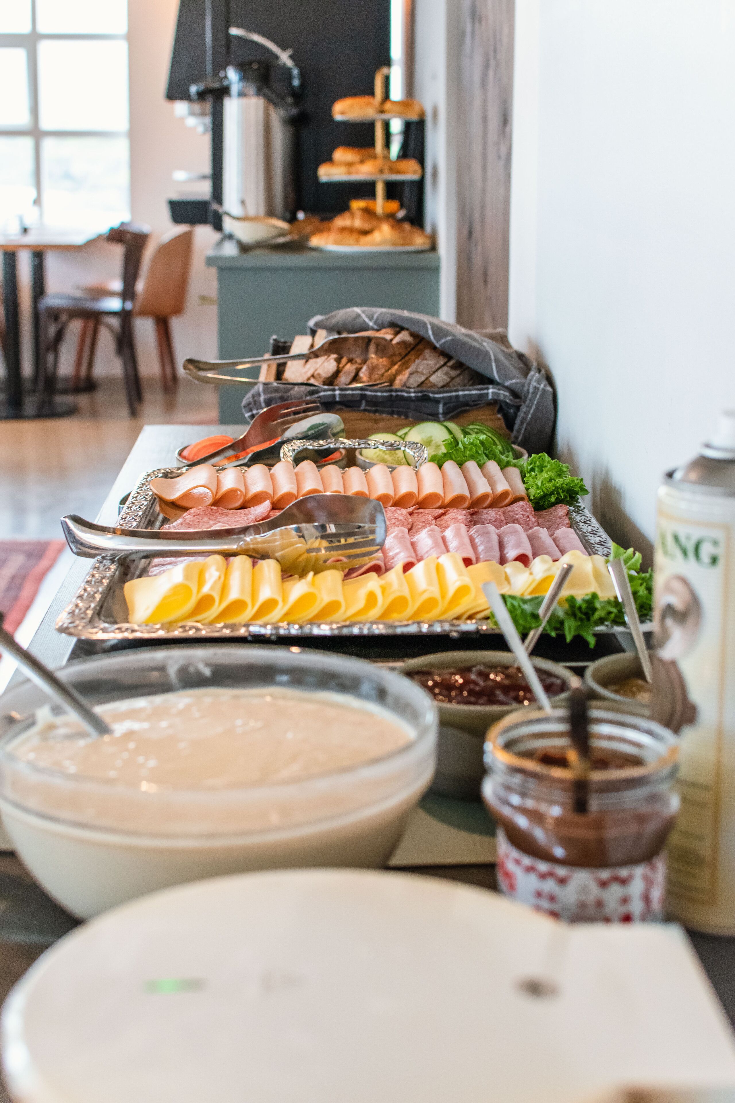 Daily buffet breakfast for a fee
