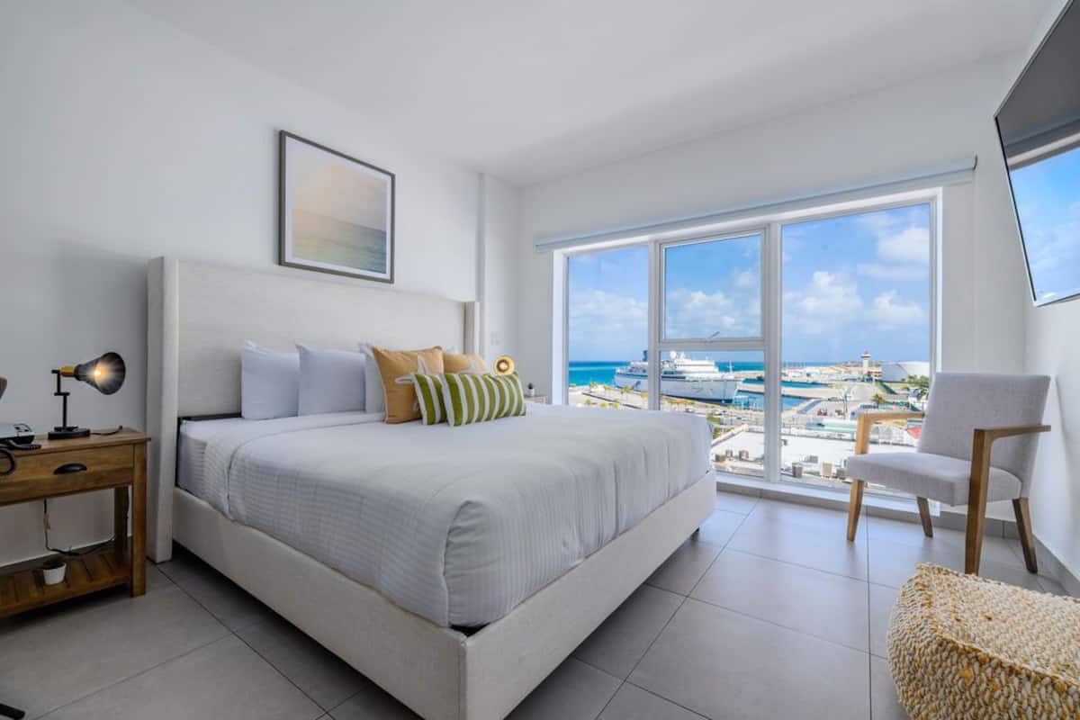 Studio | 2 bedrooms, individually decorated, individually furnished