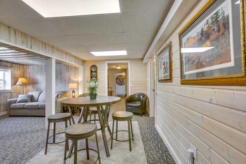 Charming Lake Ann Apartment - Walkable Location!
