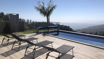 Udendørs pool, opvarmet pool