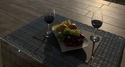 New build above the rooftops of Calheta, absolute privacy, heated pool