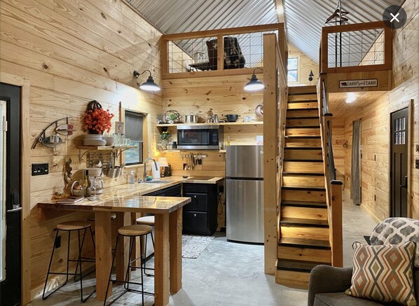 Fridge, microwave, dishwasher, coffee/tea maker