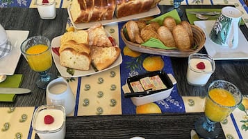 Petit-déjeuner continental compris tous les jours