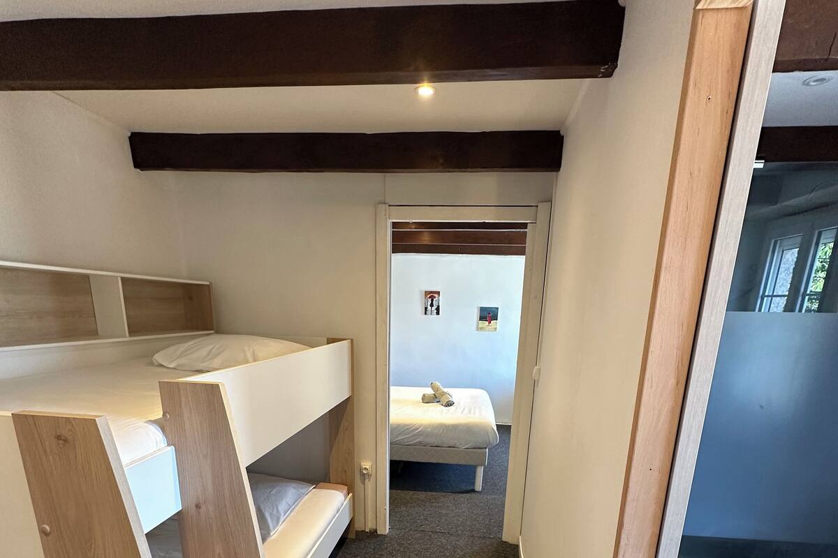 Familien-Doppel- oder -Zweibettzimmer