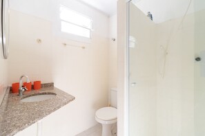 Bathroom - GB55 Linda Casa 5 Quartos 50m da Praia (Camaçari)