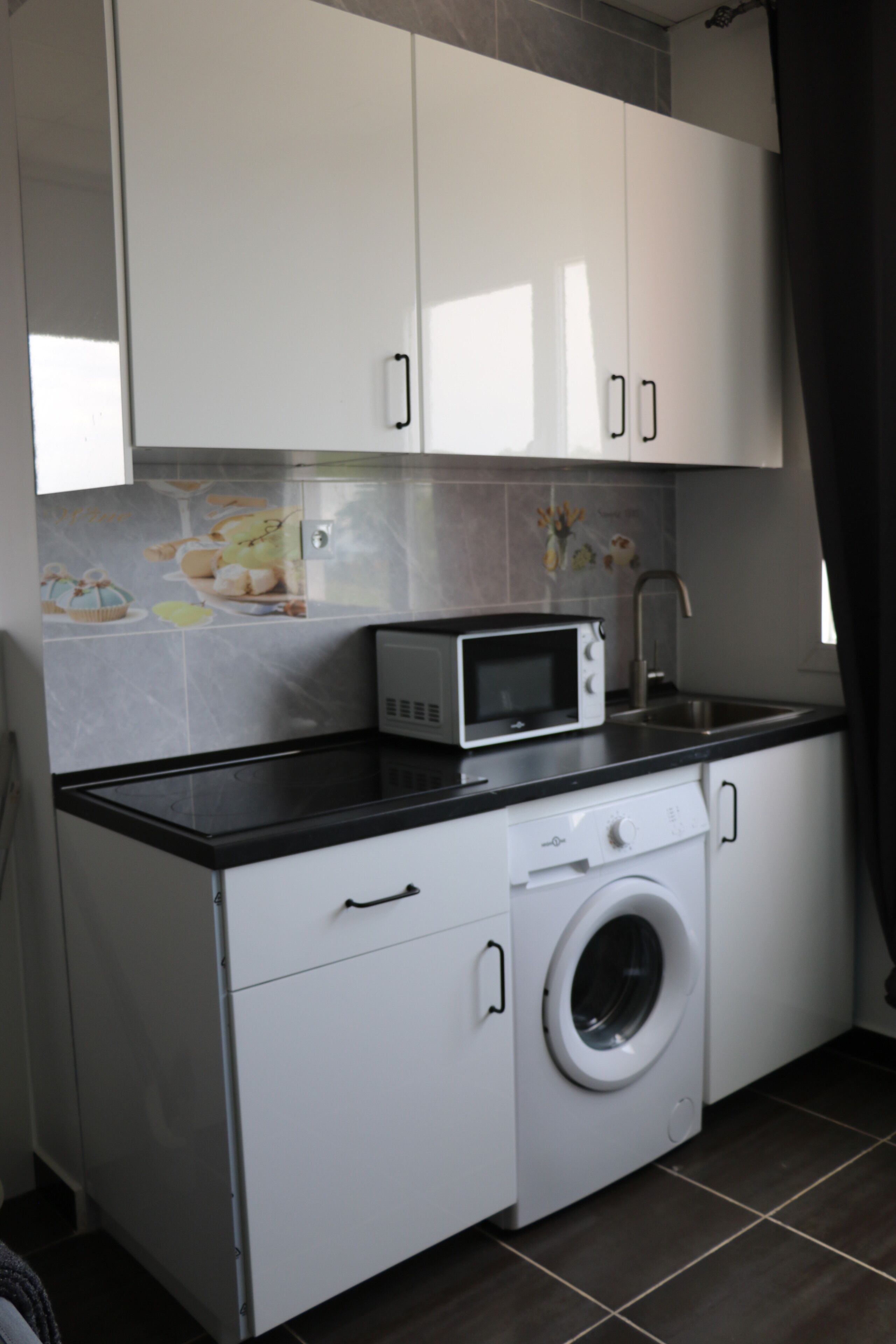 apartment | private kitchen | full-sized fridge, microwave, oven, toaster
