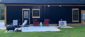 Dog House:Lake, trails, golf