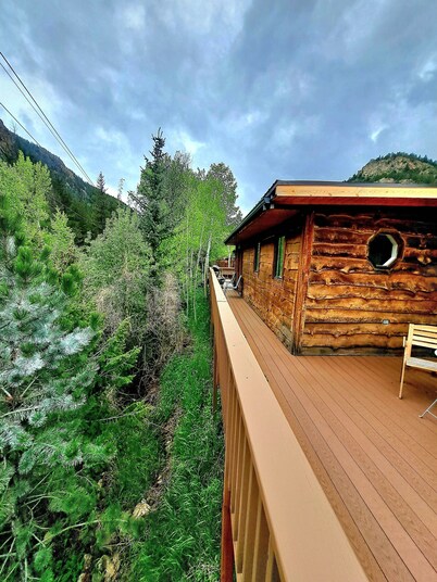 Friends Mountains cabin/Near I-70/River View/RAFTING/ATV ROUTES.