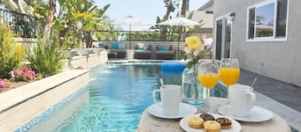 6BR luxury pool sauna jacuzzi retreat