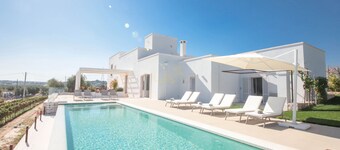 TD Tenuta Donna Madia Sea View Pool Over Vineyard