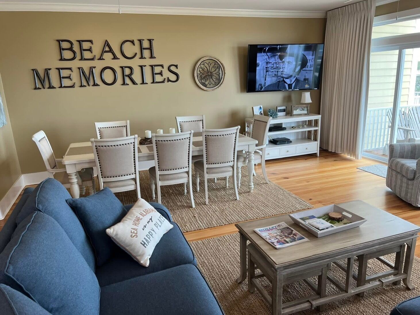 Smart TV, DVD player, books