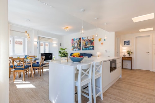 Gia's Homes Cascais by LovelyStay