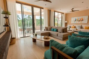 Televisión y oficina 