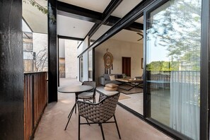 Outdoor dining - 2BR Terrace & Pool in Mudra (Tulum)