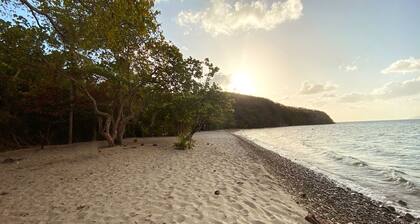 charmant T2 avec vue imprenable sur la baie de Fort de France