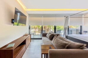 Televisión y oficina