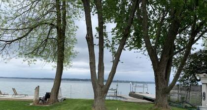 Waterfront 3 Bedroom Home