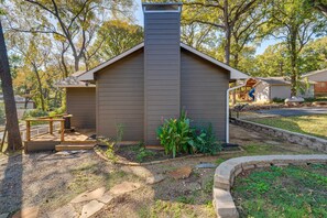 Property grounds - Pottsboro Vacation Rental - Walk to Lake Texoma! (Pottsboro)