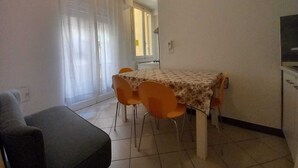 Uklassifisert bilde, 4 av 15, knapp