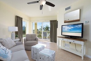 Televisión y oficina 