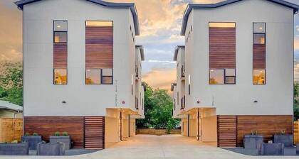 East Downtown 3BR Condo | Free Parking | Sleeps 7