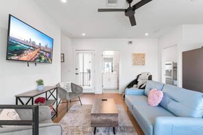 Televisie, Hulu, streamingdiensten en een kantoor