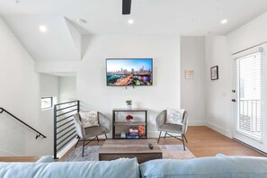 Televisie, Hulu, streamingdiensten en een kantoor