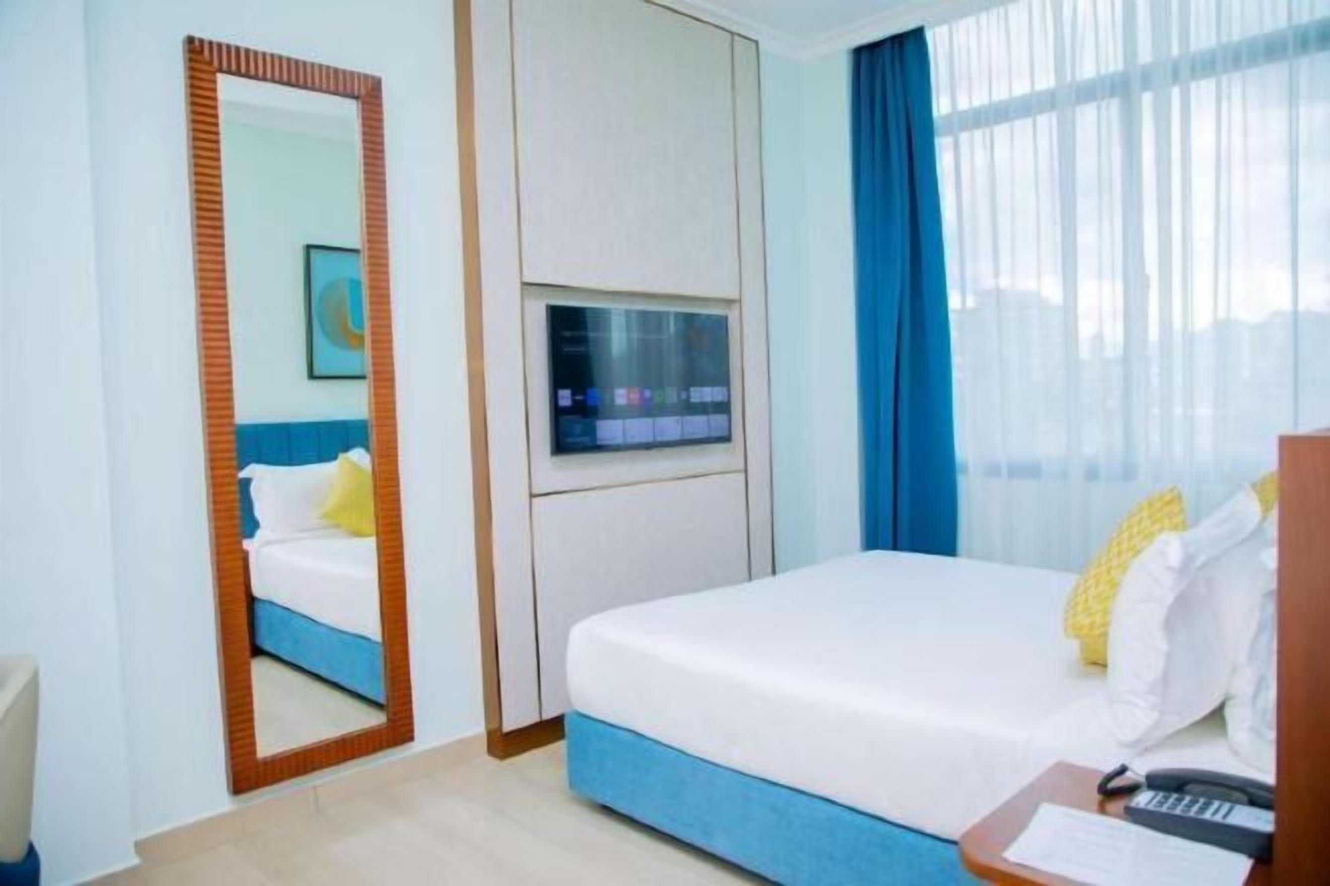 In-room safe, desk, soundproofing, iron/ironing board