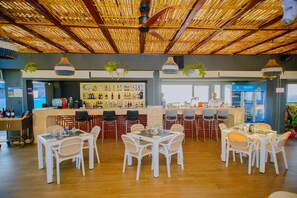 Bar (on property) - Best Western Dodoma City Hotel (Dodoma)