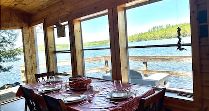 Quiet cabin on Center Pond.