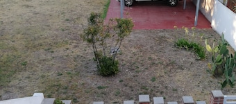 Inmueble CON Vista AL MAR A 1 Cuadra DE LA Playa. SE Aceptan Tarjetas Y Ahora 12
