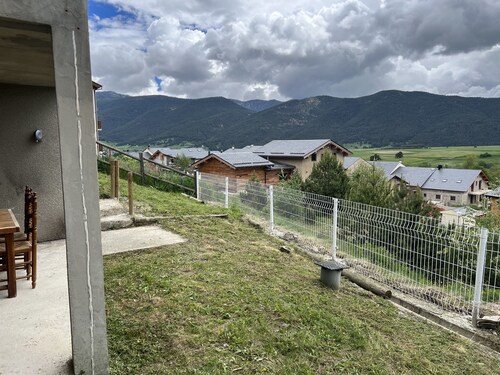 Exceptionnel T2 spacieux vue sur montagne